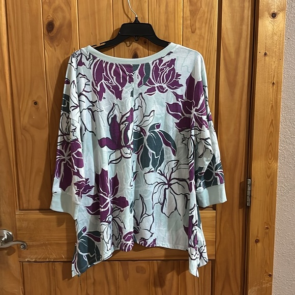 COZY 3/4 Sleeve Sharkbite T - Picture 4 of 7